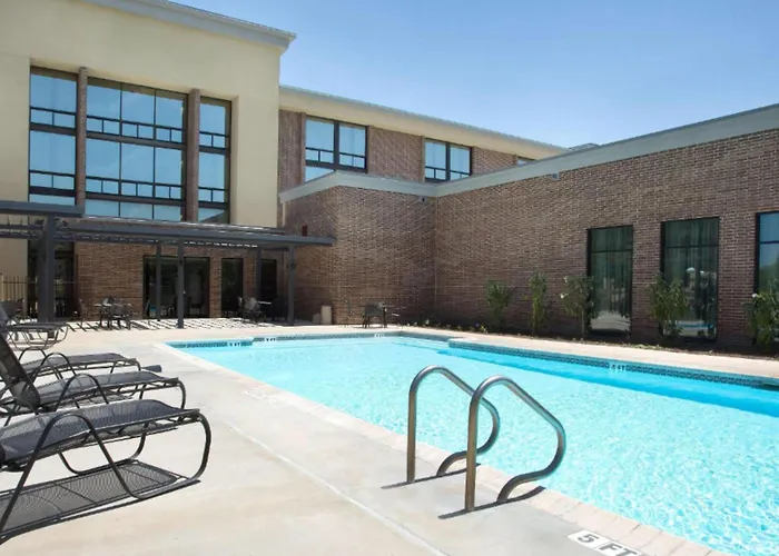 Heritage Inn & Suites San Antonio Airport, Trademark Wyndham